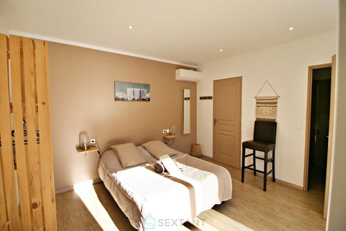 Image No.10-Propriété de 5 chambres à vendre à Castellane