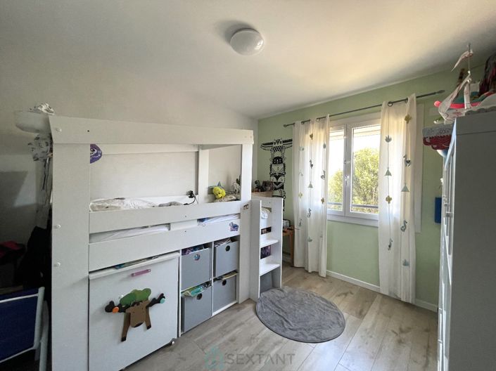 Image No.10-Propriété de 4 chambres à vendre à Istres