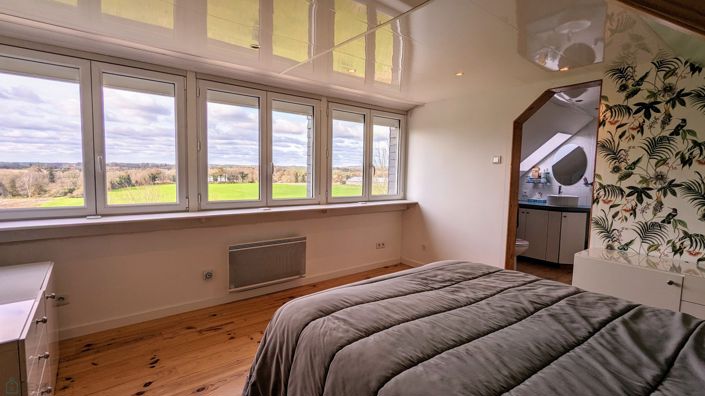 Image No.26-5 Bed Property for sale