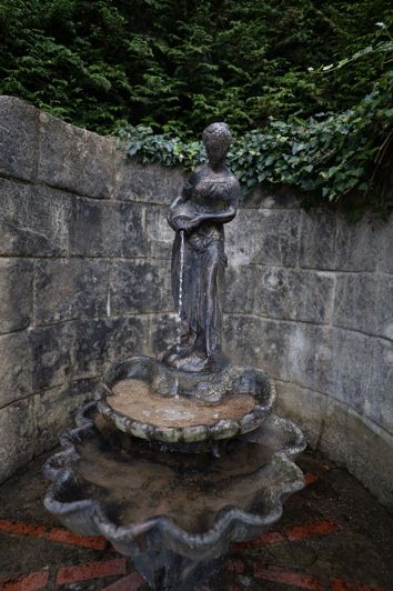 Image No.11-8 Bed Property for sale