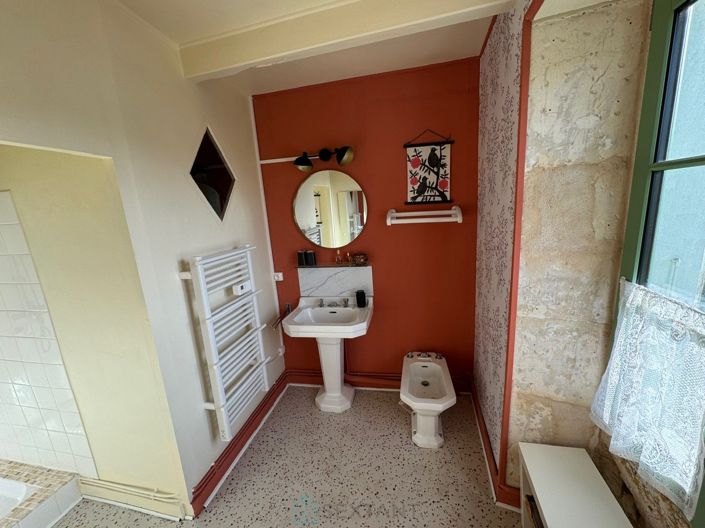 Image No.6-Propriété de 5 chambres à vendre à Pamproux