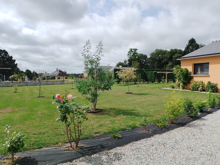 Image No.11-2 Bed House for sale