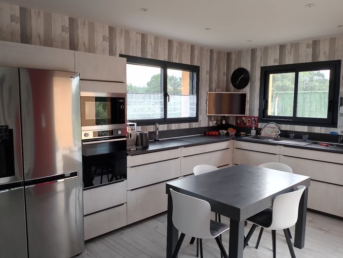 Image No.4-2 Bed House for sale