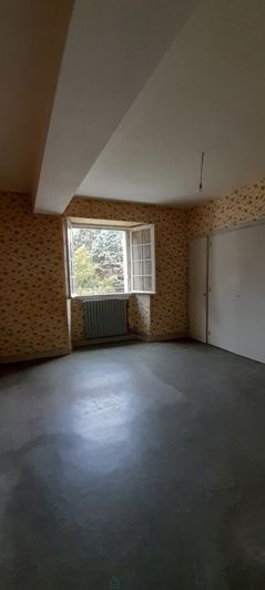 Image No.12-5 Bed Property for sale