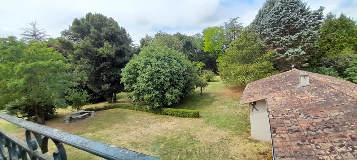 Image No.22-5 Bed Property for sale