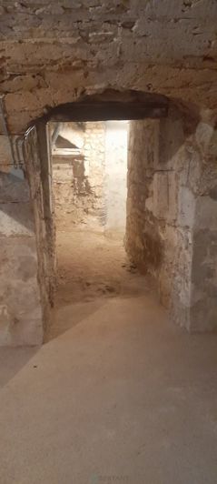 Image No.27-5 Bed Property for sale