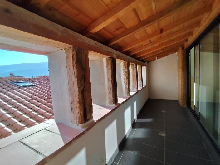 Image No.15-2 Bed Property for sale