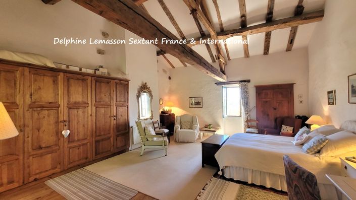 Image No.11-3 Bed House for sale