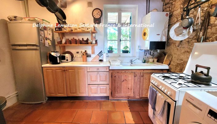 Image No.8-3 Bed House for sale