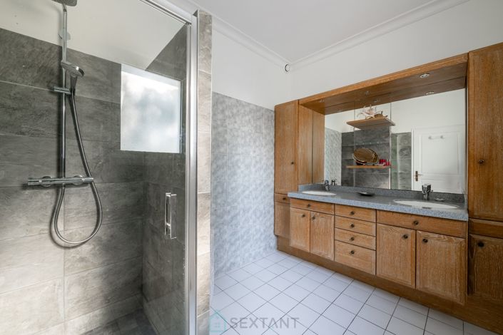 Image No.15-Propriété de 5 chambres à vendre à Nemours