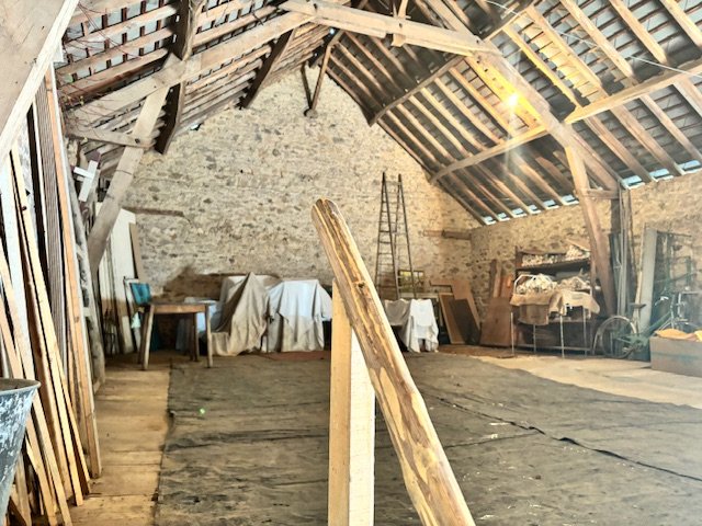 Image No.10-Propriété de 2 chambres à vendre à Chamberet