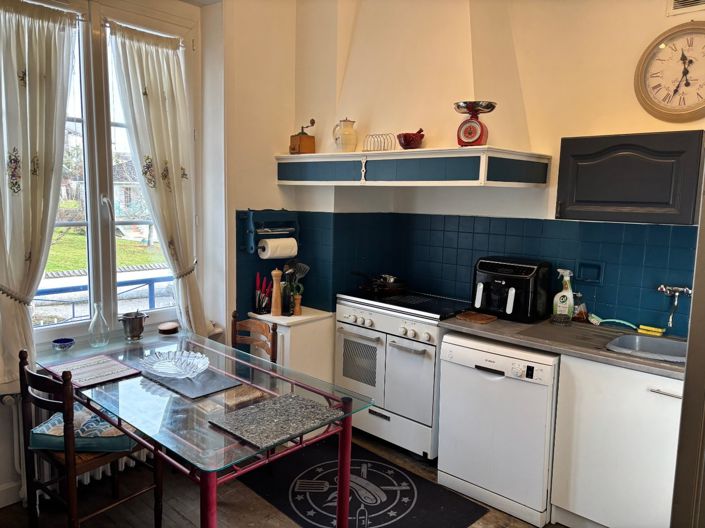 Image No.5-Propriété de 4 chambres à vendre à Chamberet