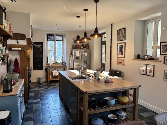 Image No.12-Propriété de 4 chambres à vendre à Treignac