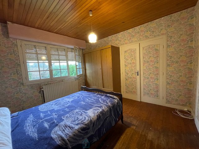 Image No.10-Maison de 4 chambres à vendre à Saint-Hernin