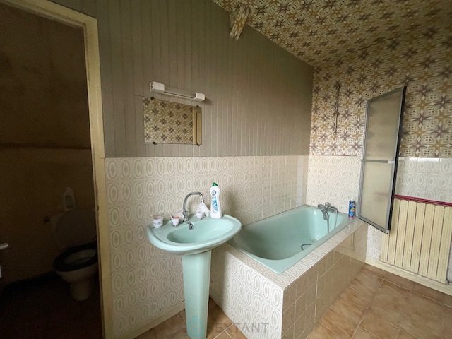 Image No.12-Maison de 4 chambres à vendre à Saint-Hernin