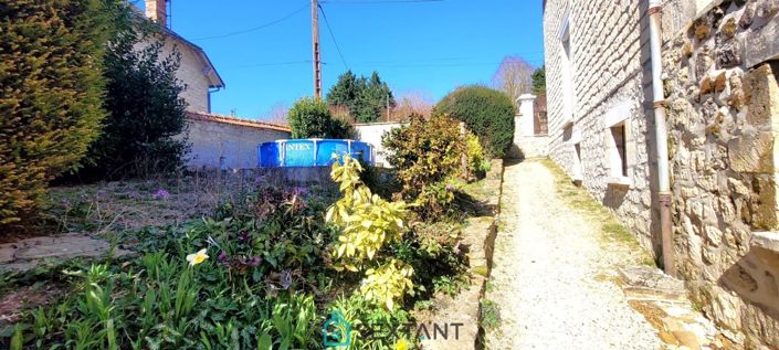 Image No.15-7 Bed Property for sale