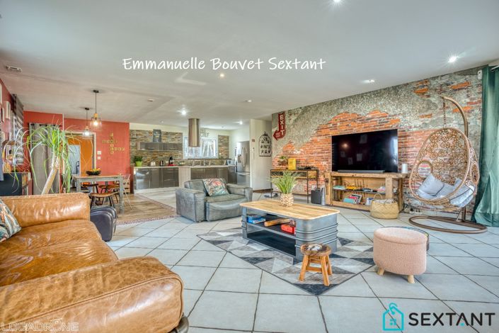 Image No.2-4 Bed Property for sale