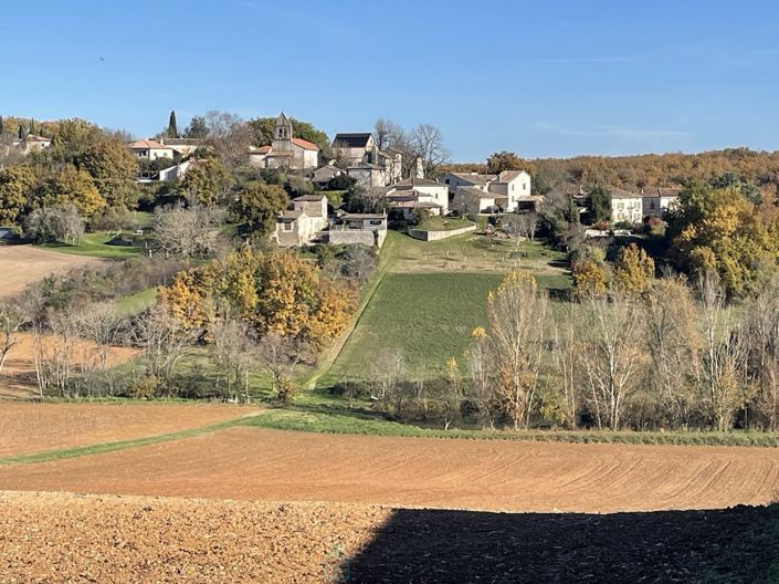 Image No.23-7 Bed Property for sale