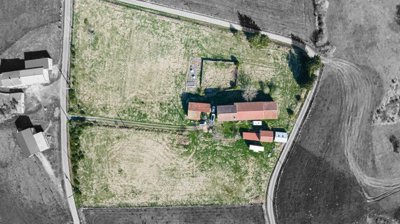 1 - Billom, Property