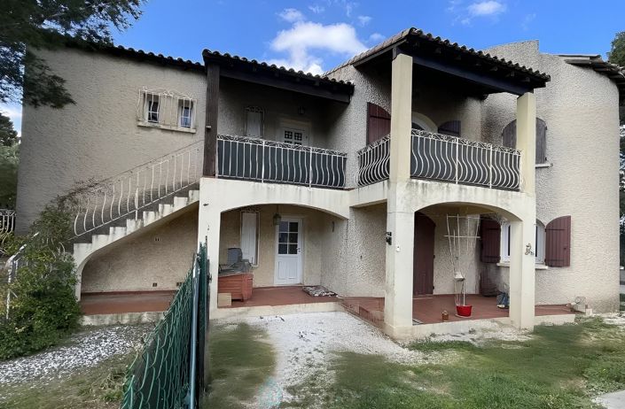 Image No.2-5 Bed House for sale