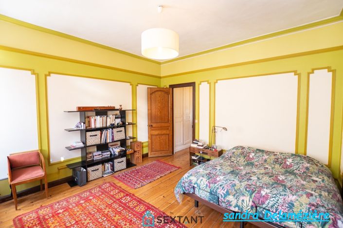 Image No.11-5 Bed House for sale