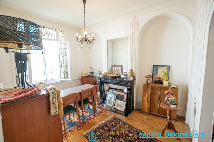 Image No.4-5 Bed House for sale