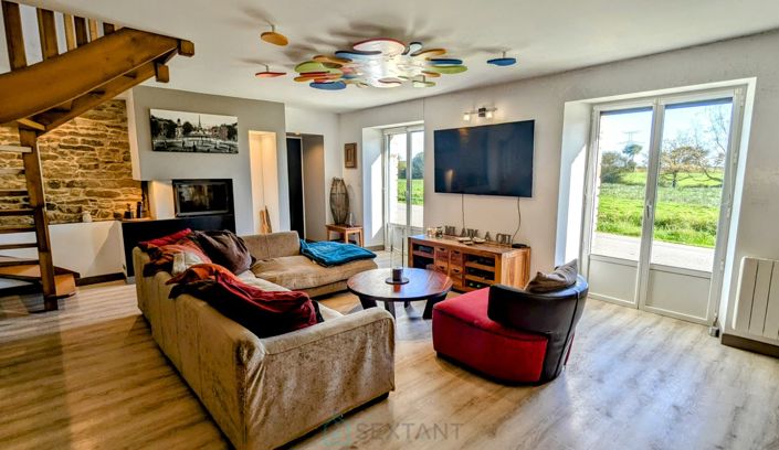 Image No.17-3 Bed Property for sale