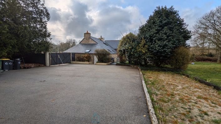 Image No.30-3 Bed Property for sale