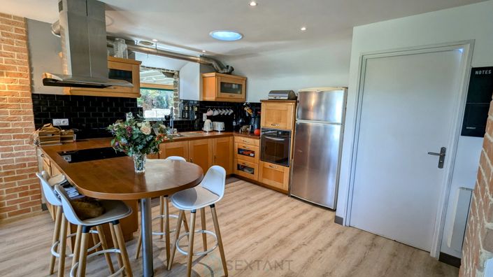 Image No.7-3 Bed Property for sale