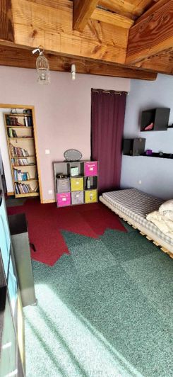 Image No.12-3 Bed Property for sale