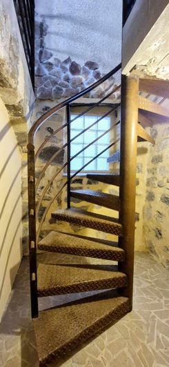 Image No.13-3 Bed Property for sale