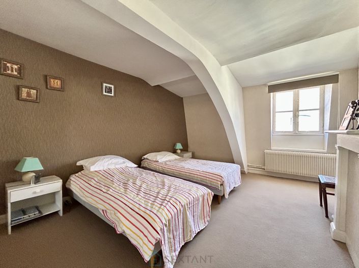 Image No.11-Propriété de 6 chambres à vendre à Douai