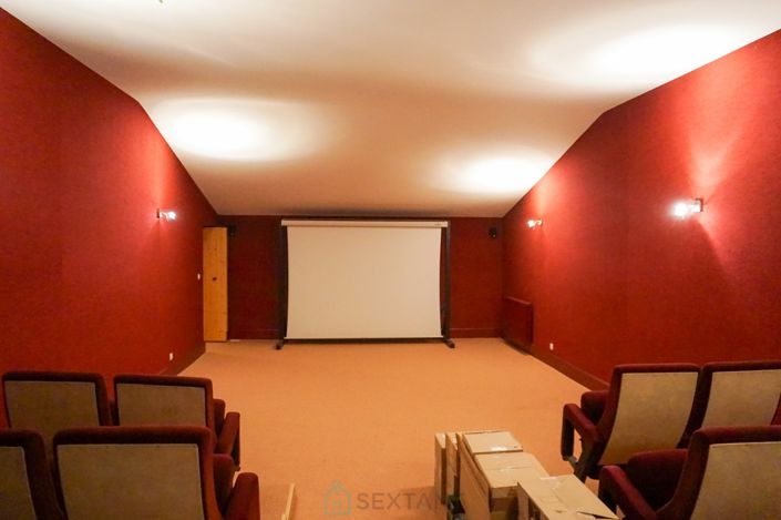 Image No.20-4 Bed Property for sale