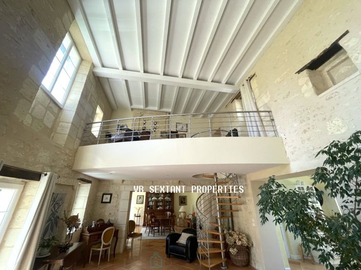 Image No.4-Propriété de 6 chambres à vendre à Latresne