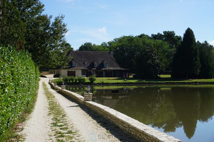 Image No.2-Propriété de 4 chambres à vendre à Nantheuil