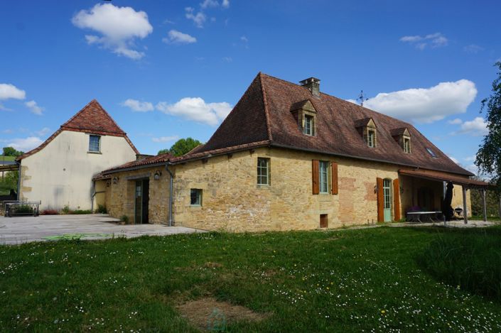 Image No.8-Propriété de 11 chambres à vendre à Excideuil