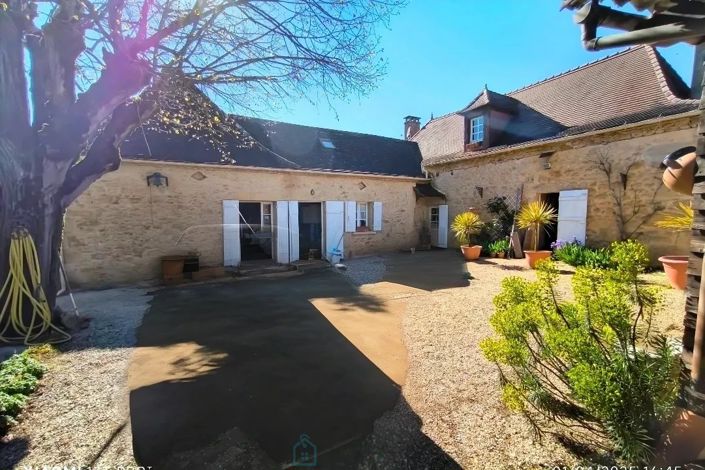 Image No.9-Propriété de 7 chambres à vendre à Badefols-sur-Dordogne