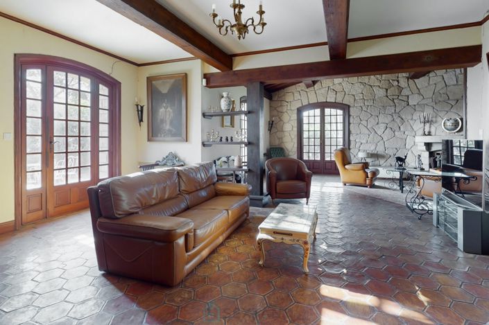 Image No.9-Propriété de 5 chambres à vendre à Martigues