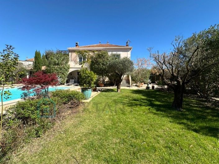 Image No.2-Propriété de 4 chambres à vendre à Vallabrègues