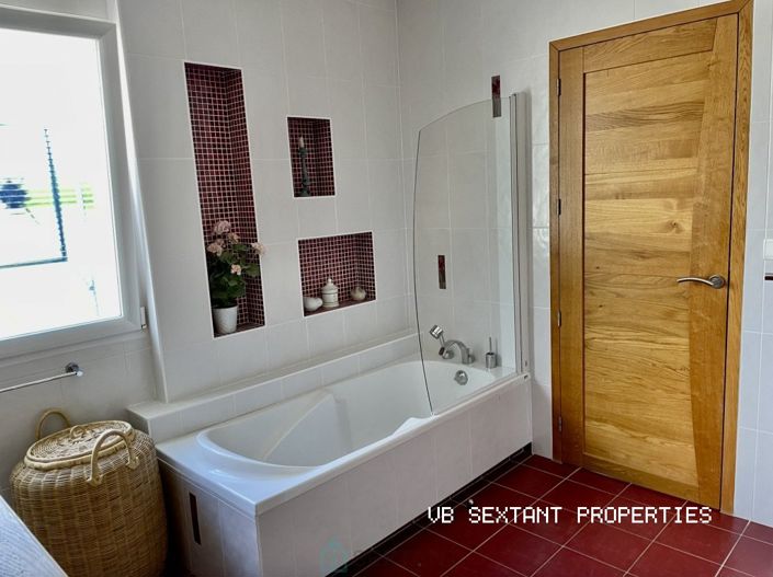 Image No.14-Propriété de 5 chambres à vendre à La Brède