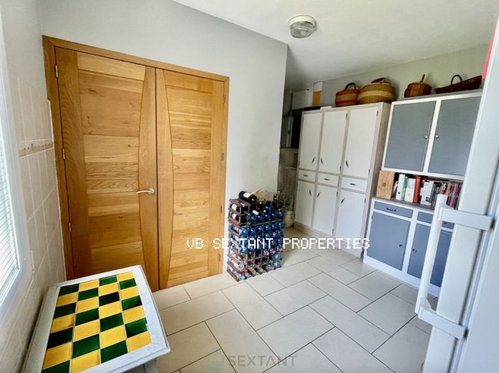 Image No.8-Propriété de 5 chambres à vendre à La Brède