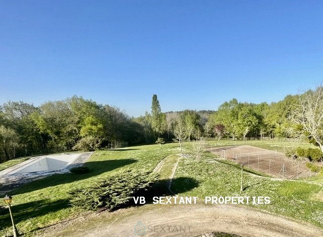 Image No.15-Propriété de 6 chambres à vendre à Saint-Emilion