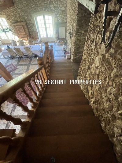 Image No.8-Propriété de 6 chambres à vendre à Saint-Emilion