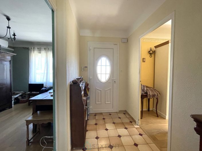 Image No.9-Propriété de 5 chambres à vendre à Istres