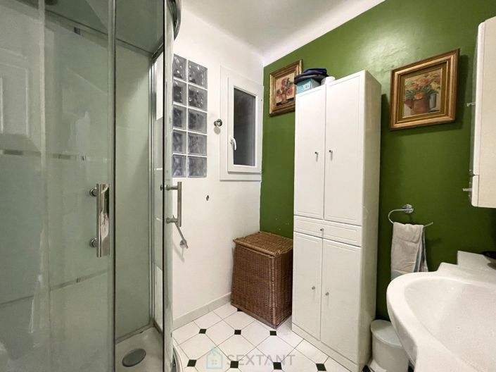 Image No.13-Propriété de 5 chambres à vendre à Istres