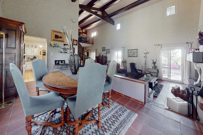 Image No.11-5 Bed Property for sale