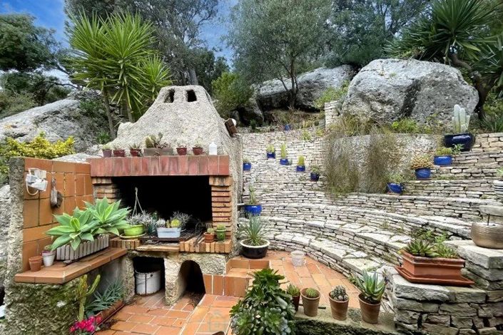 Image No.18-5 Bed Property for sale