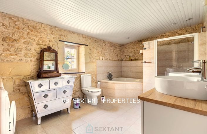 Image No.15-Propriété de 4 chambres à vendre à Langoiran