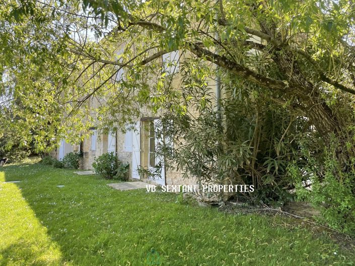 Image No.2-Propriété de 4 chambres à vendre à Langoiran