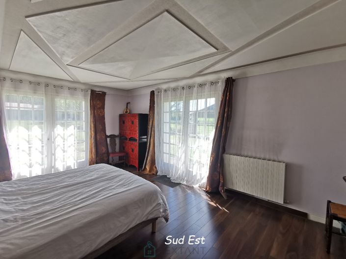 Image No.4-Propriété de 4 chambres à vendre à Chassenon